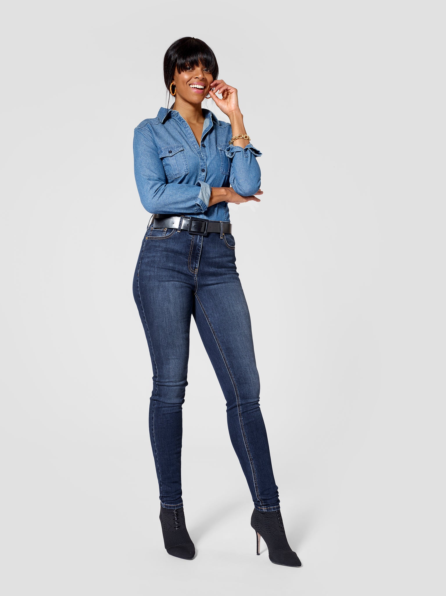 20 Jeans for Thick Thighs That Won't Gap at the Waist 2022: Everlane,  Levi's, Madewell, Good American | SELF